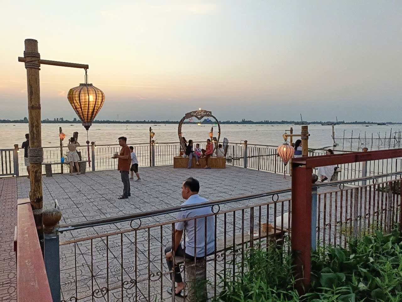 Tổ chức Tour Du lịch trải nghiệm  “Đêm Tân Thuận Tây”  tuần thứ 27 ( ngày 30/3/2025 )